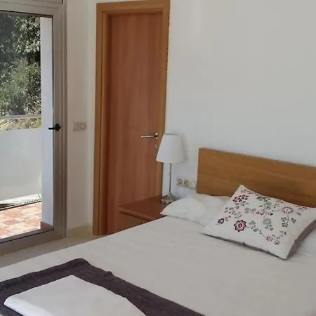 Privacy, Pool, Nature, With Breathtaking View Vila Lloret de Mar