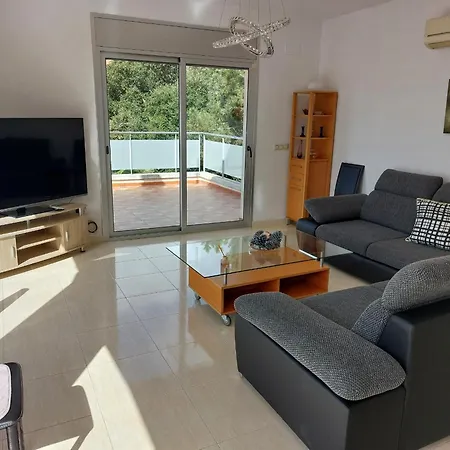 Privacy, Pool, Nature, With Breathtaking View Vila Lloret de Mar