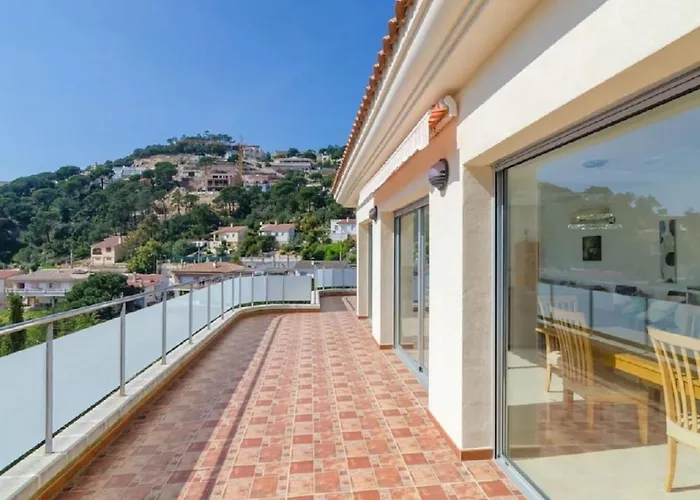 Privacy, Pool, Nature, With Breathtaking View Villa Lloret de Mar