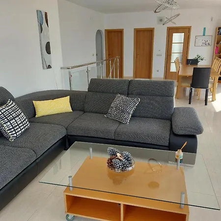 Villa Privacy, Pool, Nature, With Breathtaking View *