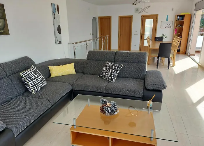 Villa Privacy, Pool, Nature, With Breathtaking View *